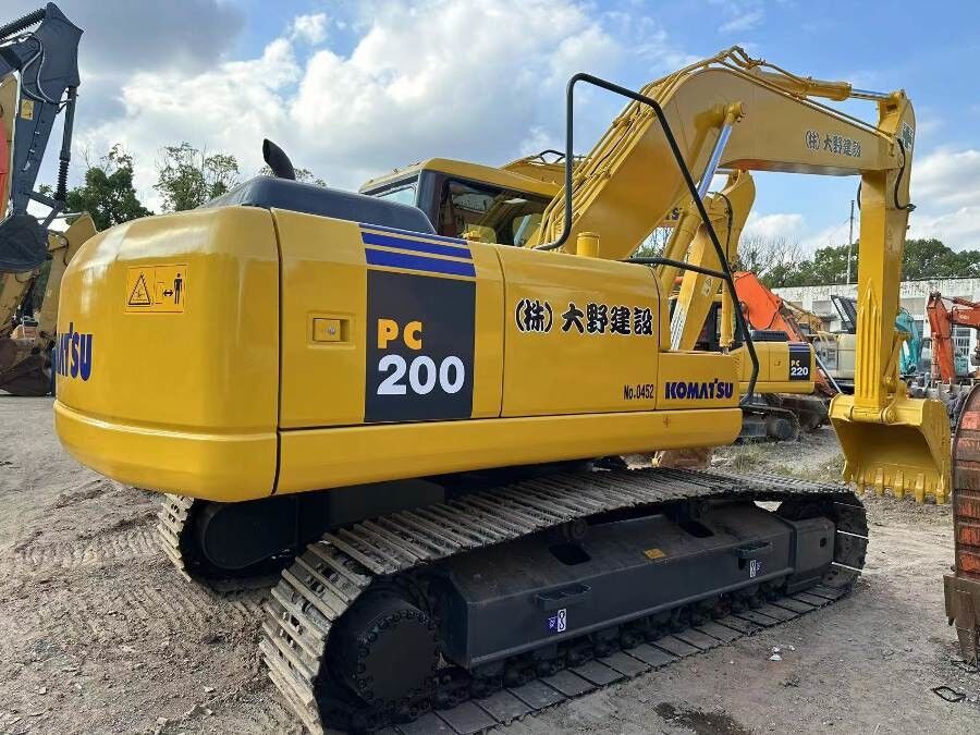 ญี่ปุ่น ขายเครื่องขุด Komatsu มือสอง PC220-7 เครื่องจักร Jindongyu