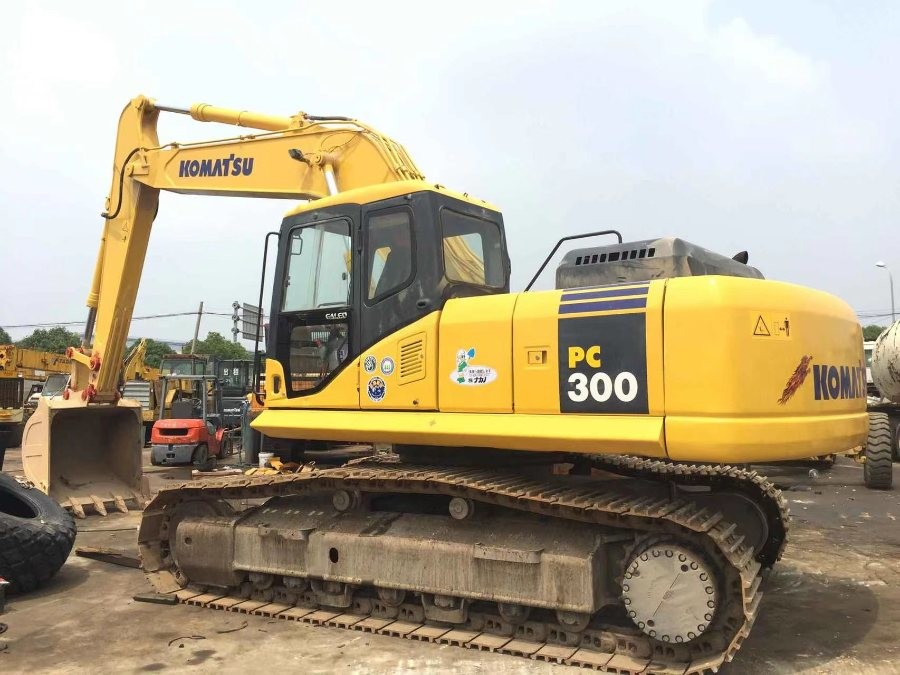 ญี่ปุ่น ขายเครื่องขุด Komatsu มือสอง PC300-7 เครื่องจักร Jindongyu