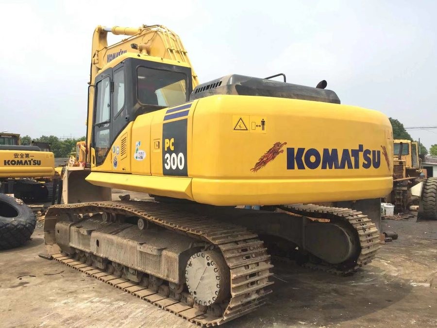 ญี่ปุ่น ขายเครื่องขุด Komatsu มือสอง PC300-7 เครื่องจักร Jindongyu