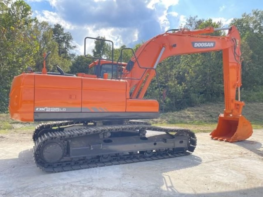 เกาหลี ใช้ Doosan Excavator สําหรับขาย มือสอง DX225LC Jindongyu เครื่องจักร