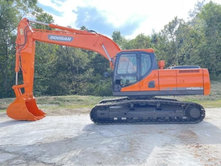 เกาหลี ใช้ Doosan Excavator สําหรับขาย มือสอง DX225LC Jindongyu เครื่องจักร