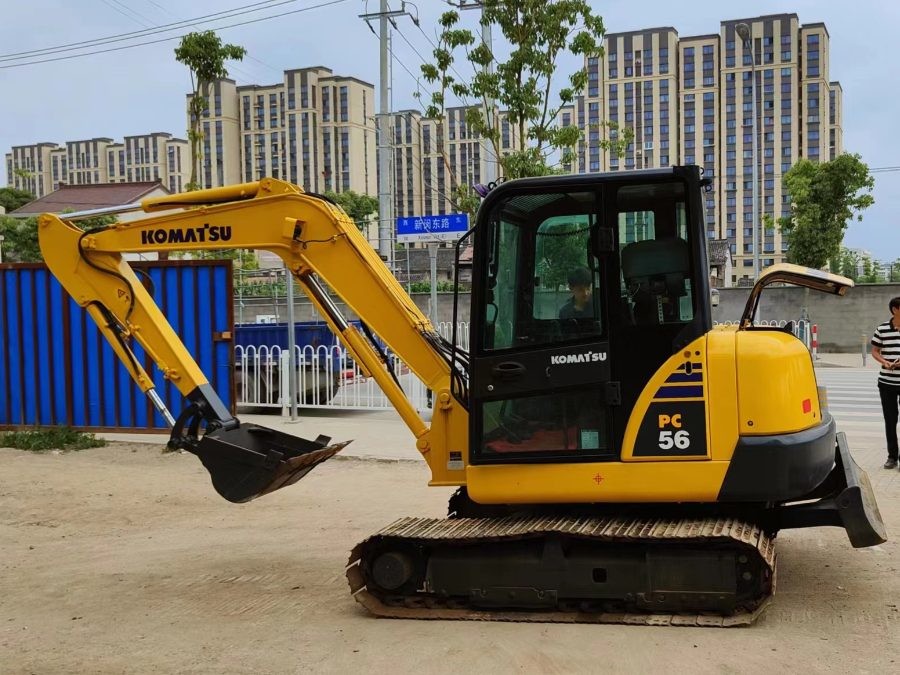 ญี่ปุ่น ขายเครื่องขุด Komatsu มือสอง PC56-7 เครื่องจักร Jindongyu