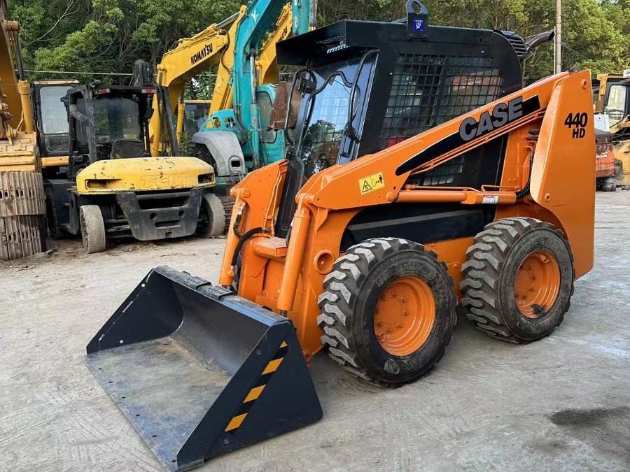 สหรัฐอเมริกา เคสมือสอง Skid Steer สําหรับขาย มือสอง 440HD Jindongyu เครื่องจักร